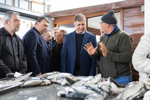 İzmir’den küçük ölçekli balıkçılara tekne bakım desteği