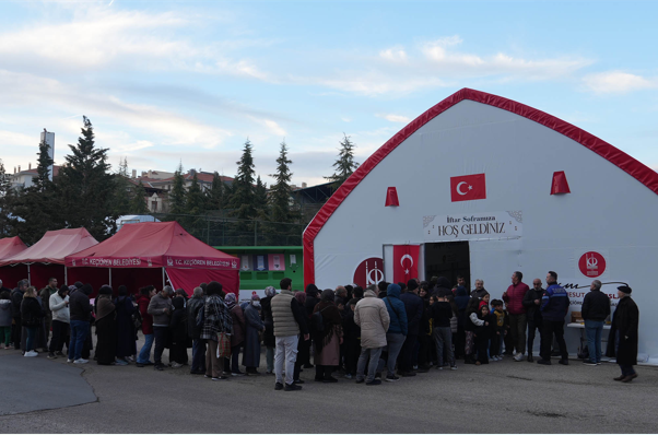 Keçiören’de binlerce vatandaş iftar sofrasında buluşuyor