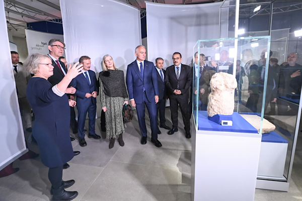 Ersoy: İnsanlık tarihine açılan çok önemli bir kapıyı Berlin’de araladık