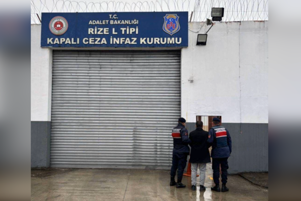 Rize’de ruhsatsız silah operasyonu