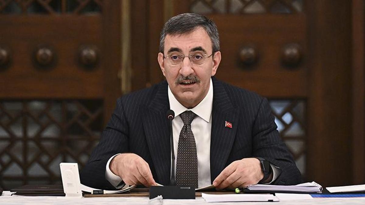 Cevdet Yılmaz 2026’da Sıkı Para Politikası Sürecek, Enflasyonla Mücadelede Kararlılık Korunacak dedi