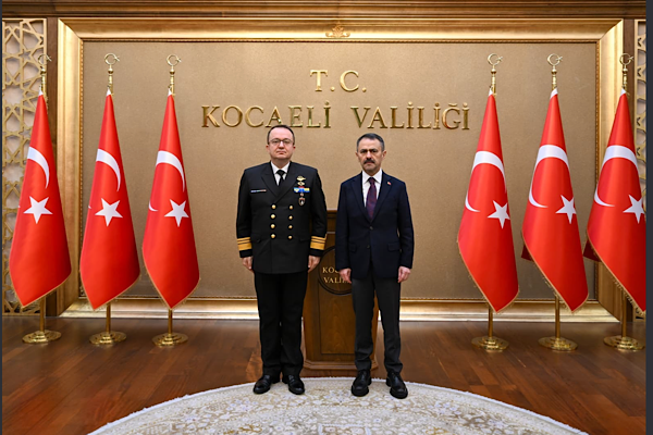 Deniz Hava Komutanı Eser, Vali Aktaş’ı ziyaret etti