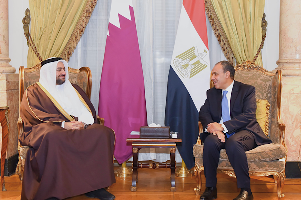 Al Khulaifi, Mısır Dışişleri Bakanı Abdelatty  ile görüştü