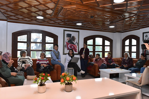 Kepez’de kadınlara yönelik “Öfke ve Stres Yönetimi” eğitimi verildi