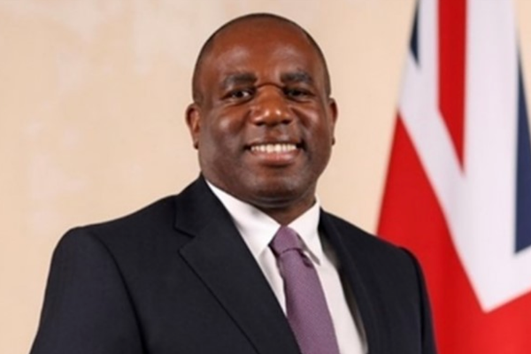 Lammy: Keir Starmer, 5 yıllık büyük bir yetki kazandı