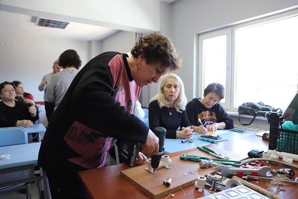 Eskişehir’de kadınlara “Evde Tamir Kursu”