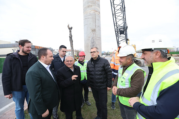 Başkan Büyükkılıç, Kartal Katlı Kavşağı projesini sahada inceledi