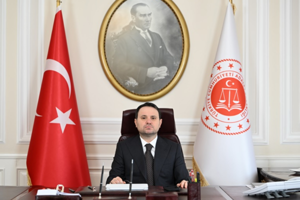 Bakan Gürlek, Çaykur Rizespor İftar Buluşması’na katıldı