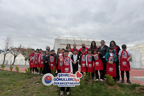 Şehit Ercan Hırçın İlkokulu öğrencileri, hatıra fidanı dikti