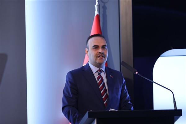 Bakan Kacır, iş dünyası temsilcileriyle buluştu