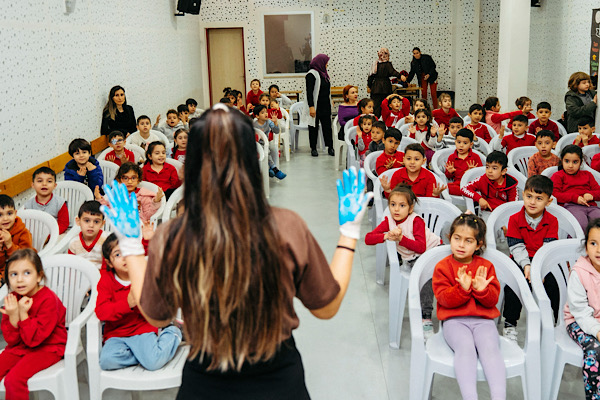 Alanya ve Manavgat belediyelerinden çocuklara hijyen ve çevre eğitimi verildi