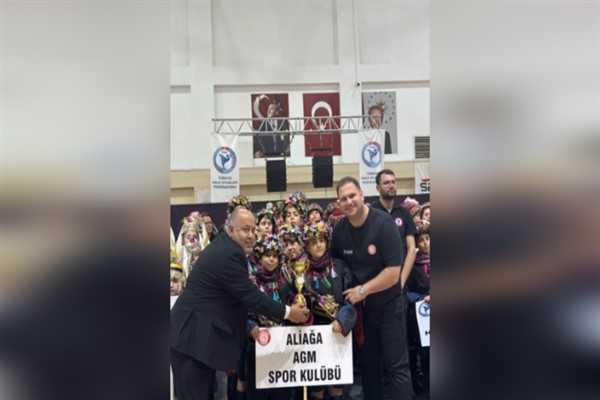 Aliağa Belediyesi Halk Oyunları ekibi İzmir il birincisi oldu