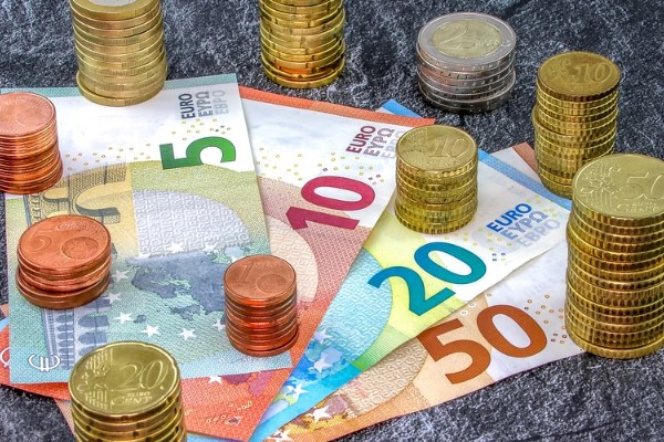 Döviz piyasalarında karışık seyir