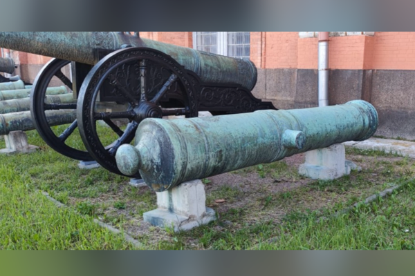 Osmanlı’dan Avrupa devletlerine ”antika top” hediyesi