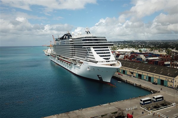 Las Palmas de Gran Canaria Kruvaziyer Limanı’ndaki yeni terminal açıldı