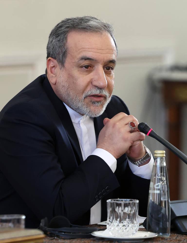 Savaş sürerken İran'dan Türkiye'ye mesaj! Erakçi'den Türkçe paylaşım!