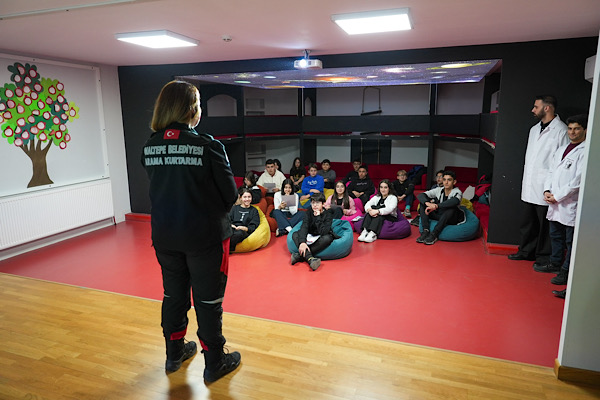 Maltepe’de Deprem Haftası’nda dayanıklı bina modelleri inşa edildi