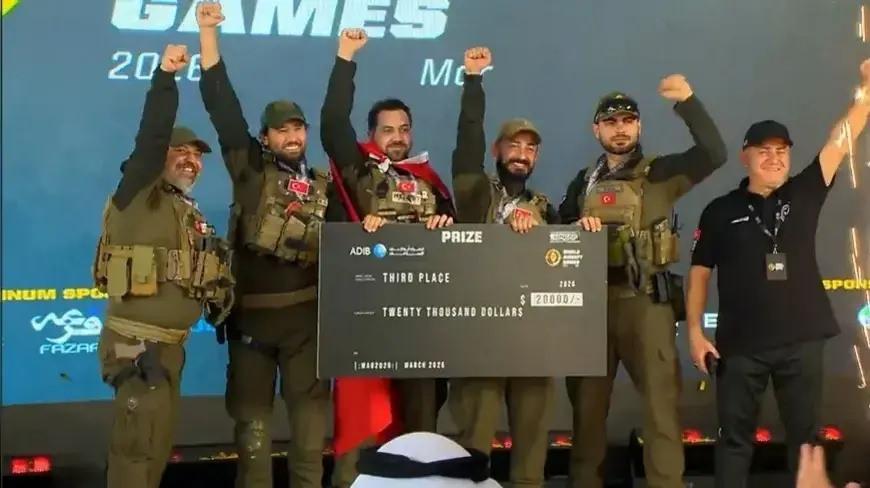 Türk takımı Merküt, Abu Dabi'de dünya üçüncüsü olarak tarih yazdı