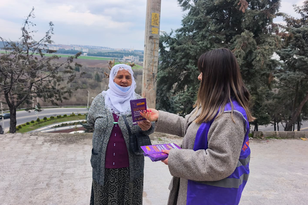 Diyarbakır’da  8 Mart kapsamında ev ziyaretleri ve bilgilendirme çalışması yapıldı