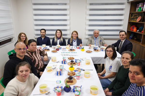 Engelsiz Yaşamevi’nde iftar buluşması gerçekleştirildi