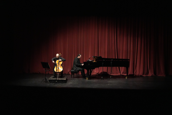 Aybulus ve Şenler, sanatseverlerle buluştu