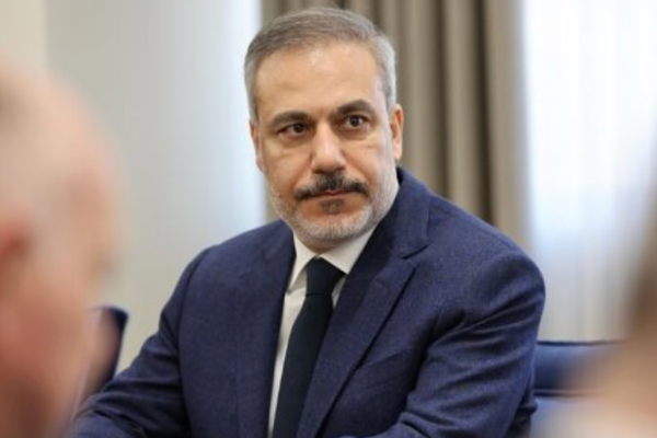 Fidan, Doha’da Katarlı mevkidaşı Al Sani ile görüştü