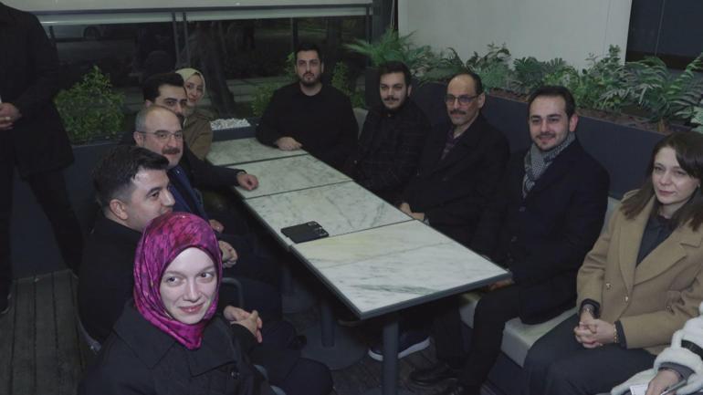 MİT Başkanı Kalın ile TBMM Sanayi Komisyonu Başkanı Varank, Ankara'da sahur programında vatandaşlarla bir araya geldi