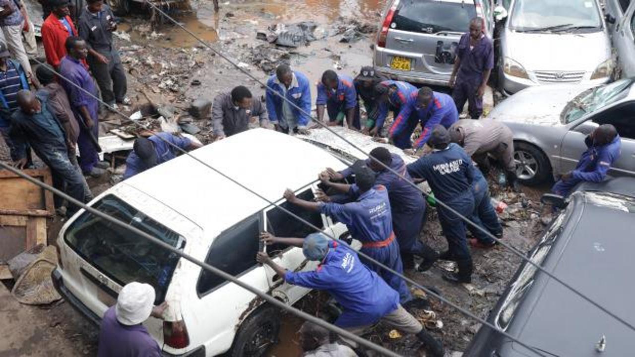 Kenya’daki sel yaşamı felç etti: 62 can kaybı!
