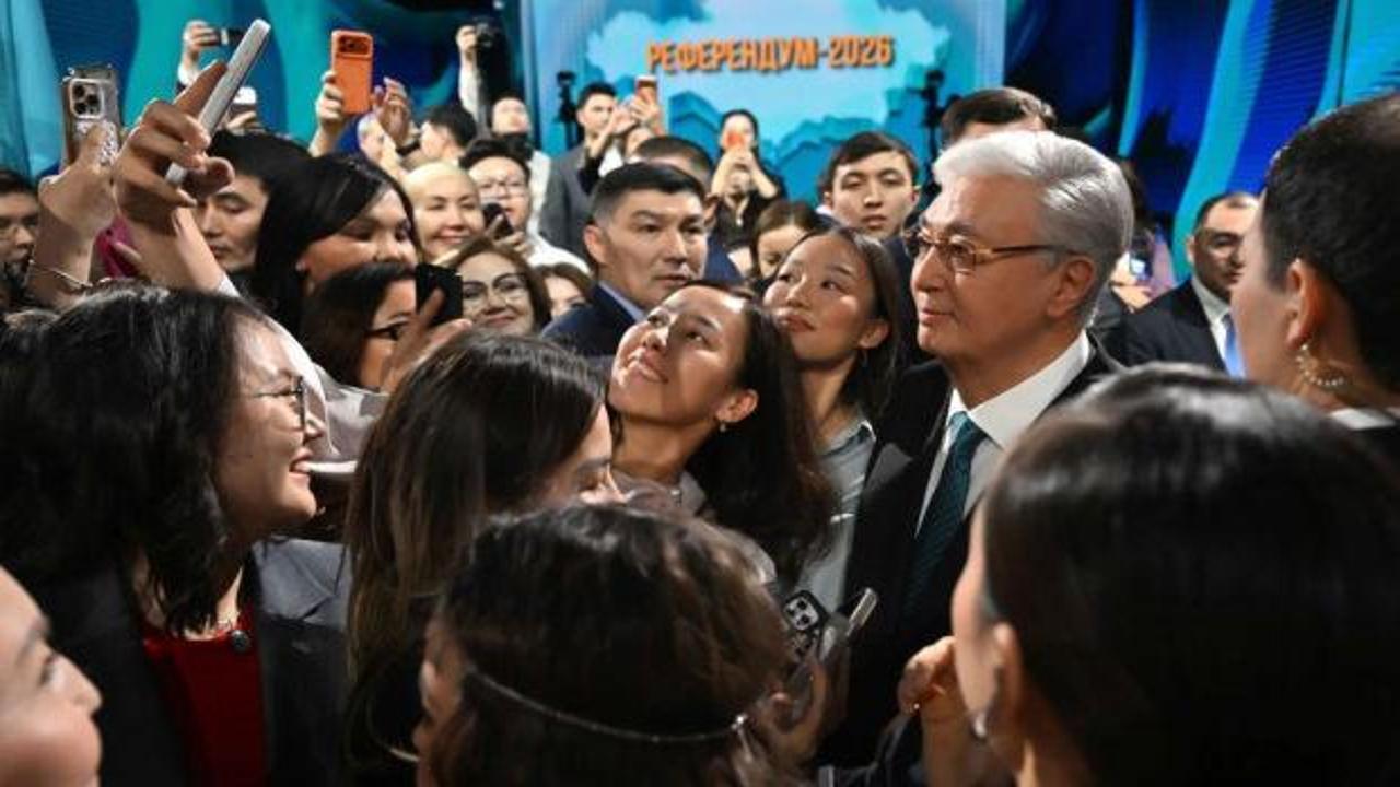Kazakistan yeni anayasaya “evet” dedi