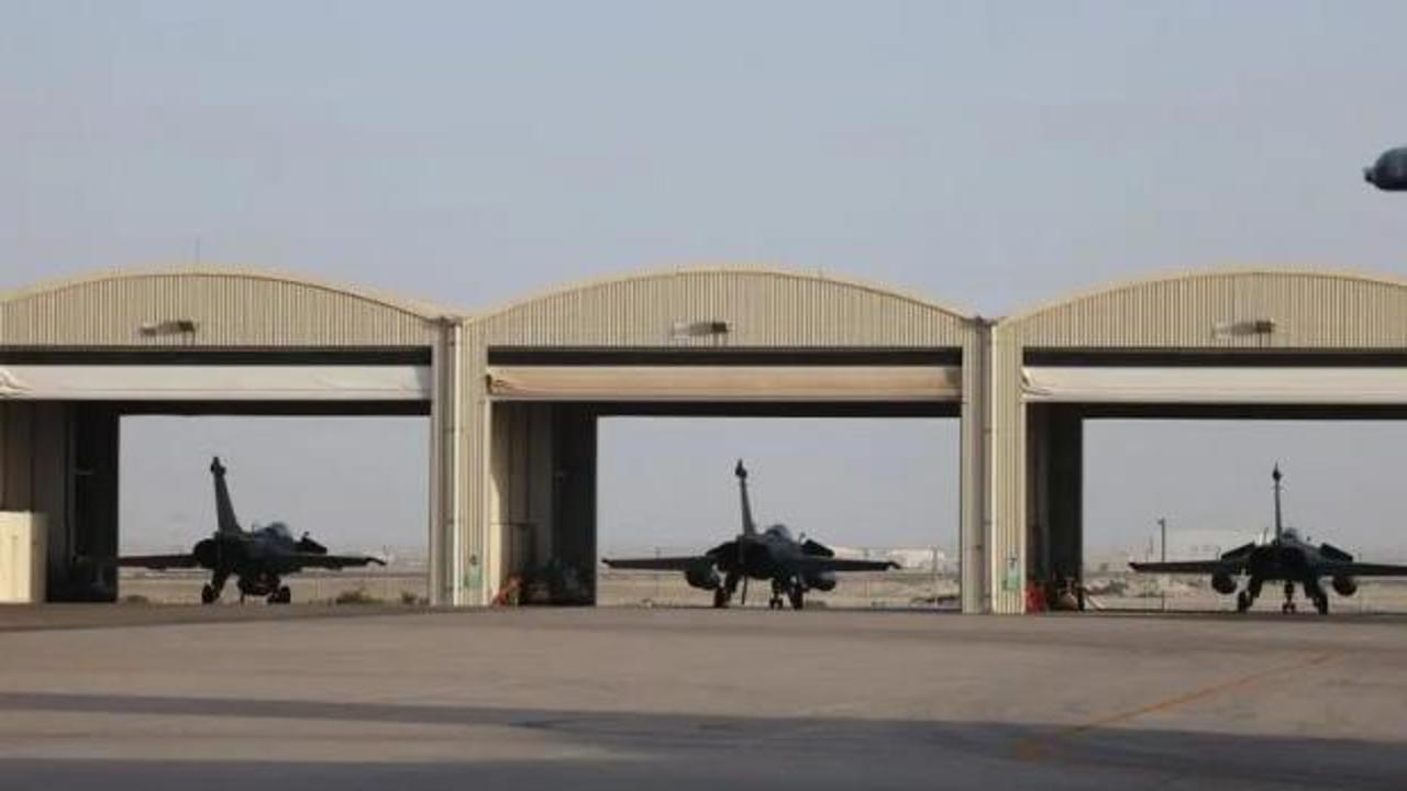 Uydu görüntüleriyle ortaya çıktı! BAE’deki Dafra Hava Üssü’nde ağır hasar!