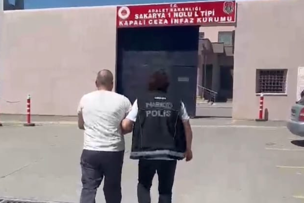 Sakarya’da 13 yıl 7 ay hapis cezası olan hükümlü yakalandı