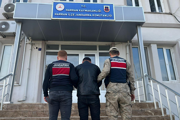 Şanlıurfa’da dolandırıcılık suçundan aranan şahıs yakalandı