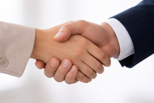 Sybiha, İrlandalı mevkidaşı McEntee ile görüştü