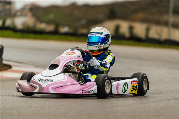 8 yaşındaki Türkiye Karting Şampiyonu, yeni sezon için pistte