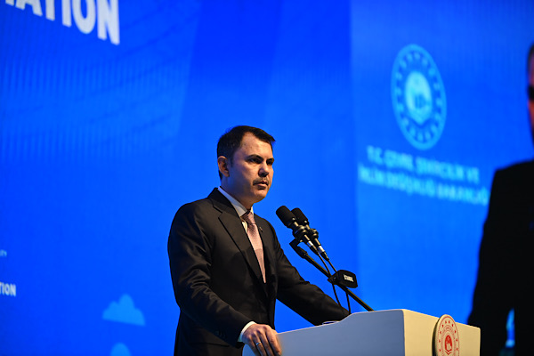 Bakan Kurum, Sincan Belediye Başkanı Ercan ile bir araya geldi