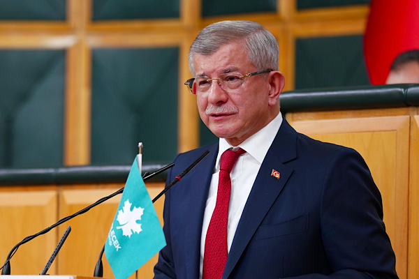 Davutoğlu: Sistemik deprem kapıda, acil eylem planı hazırlamalıyız