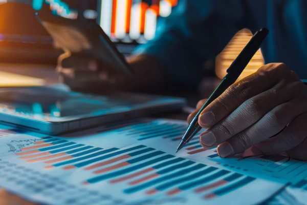 Piyasalarda jeopolitik riskler ve enerji fiyatları öne çıkıyor