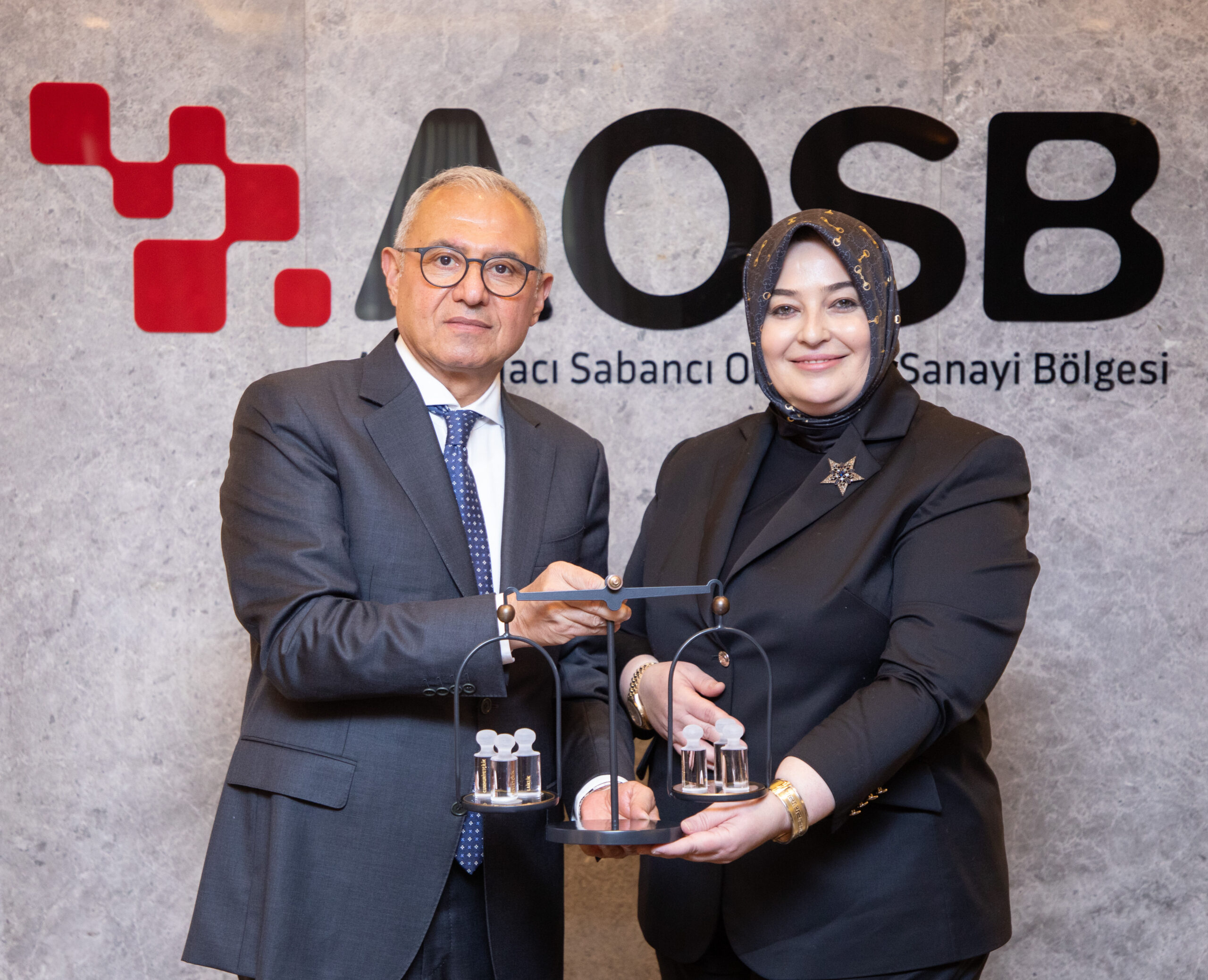 AOSB’DE KADIN SANAYİCİLERLE YENİ DÖNEM İSTİŞARESİ