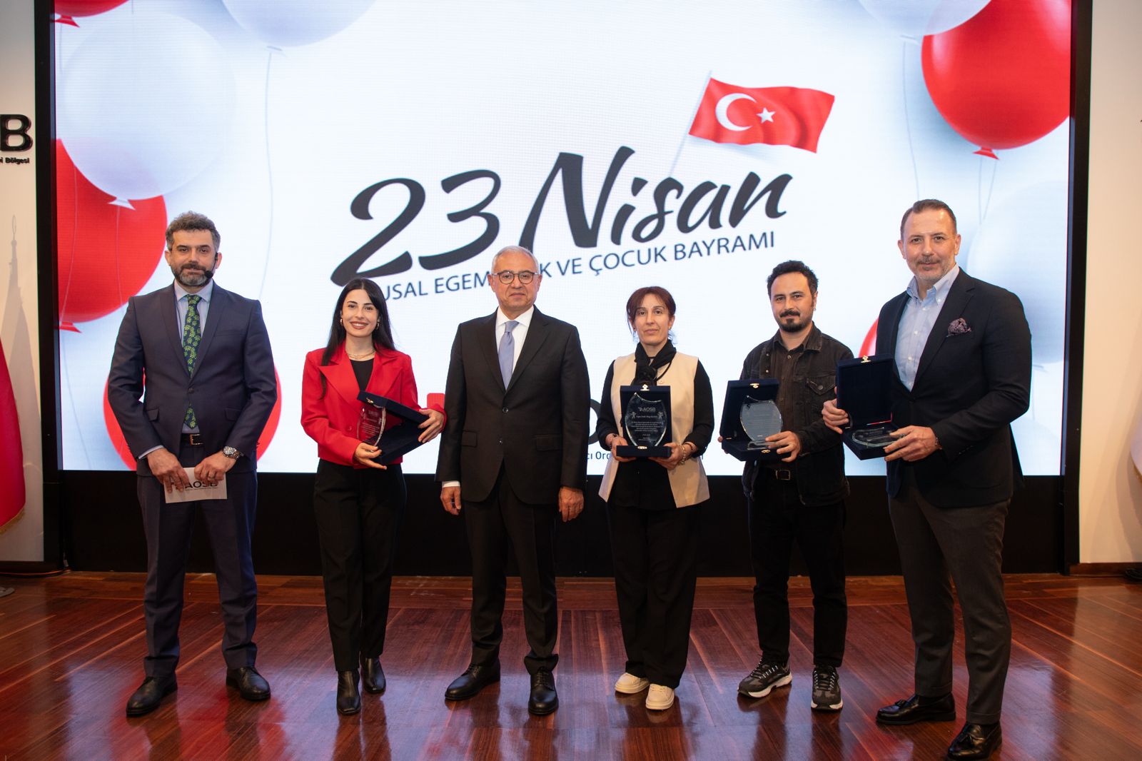 AOSB’de Sanayi Temalı Resim Yarışması’nda 457 Eser Değerlendirildi: Genç Yetenekler Ödüllerini Aldı