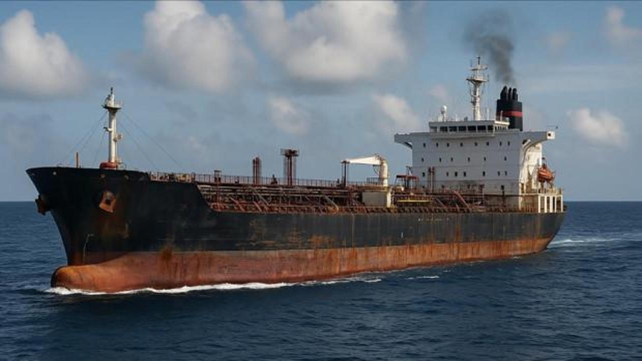 Yunanistan’ın ‘Gölge Filosu’ İsrail’e gizli silah ve petrol sevkiyatı yapıyor!