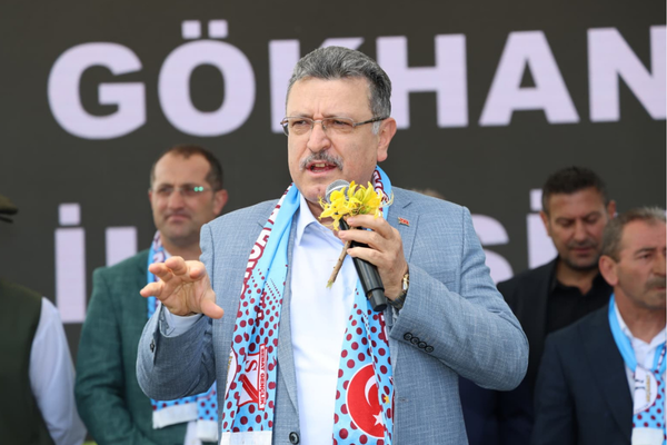 Trabzon Büyükşehir Belediye Başkanı Genç, Hıdırellez Şenliği’ne katıldı