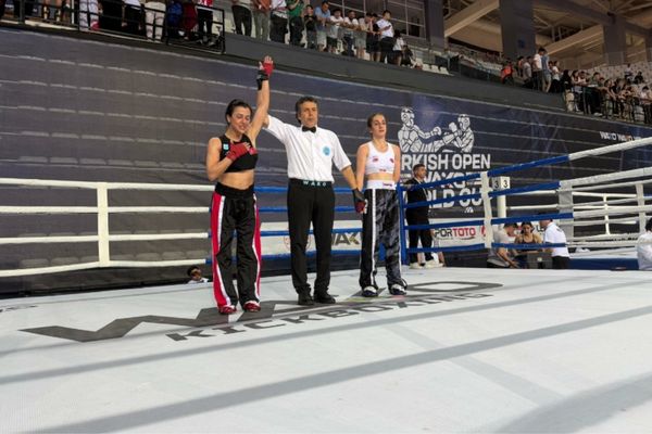Belediye personeli Kick Boks Dünya Kupası’nda şampiyon oldu