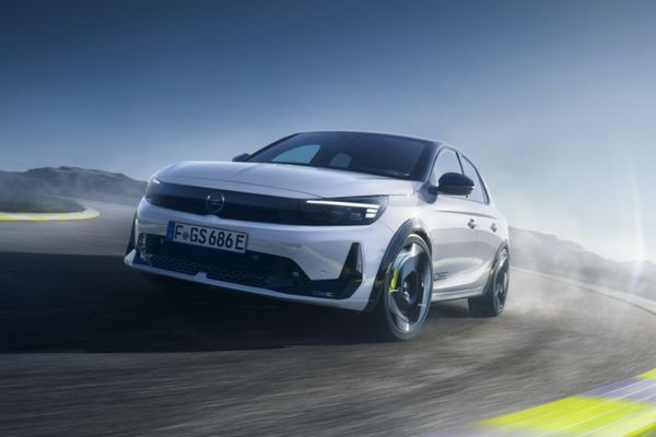 Yeni Opel Corsa ile “Hot Hatch” ruhu yeni bir boyut kazandı
