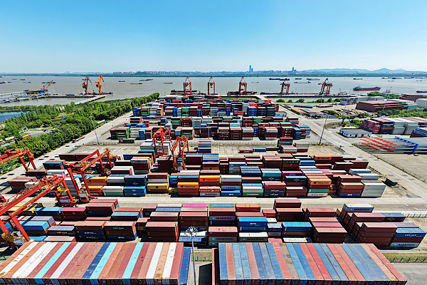 ‌Çin’in dış ticareti büyümeye devam ediyor