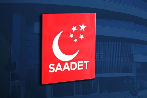 PAŞADER kongresinde Saadet Partisi Heyeti salonu terk etti