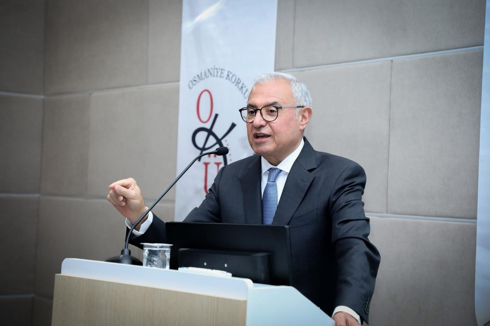AOSB Başkanı Bekir Sütcü, Üniversiteli Gençlerle Kariyer Fuarında Buluştu