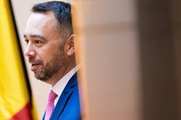 Belçika Dışişleri Bakanı Prevot, Arnavut mevkidaşı Hoxha’yı ağırladı