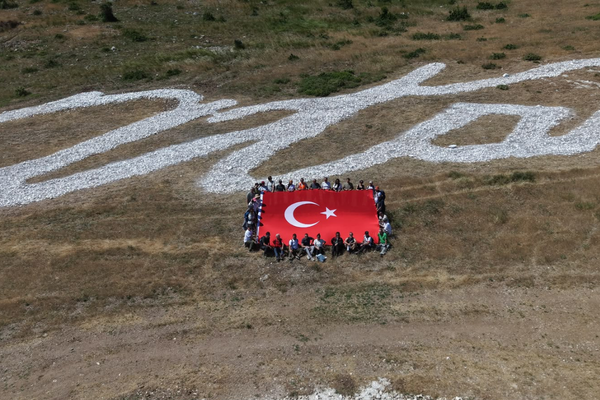 Gemlik Belediyesi’nden Atatürk imzasına yenileme çalışması