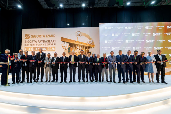 İzmir’de Sigorta İzmir Fuar ve Zirvesi başladı