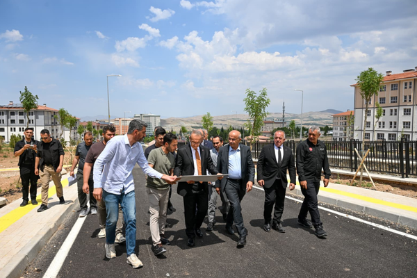 Malatya Büyükşehir Belediye Başkanı Er, Akoğuz Kışlası TOKİ Konutları’nı inceledi